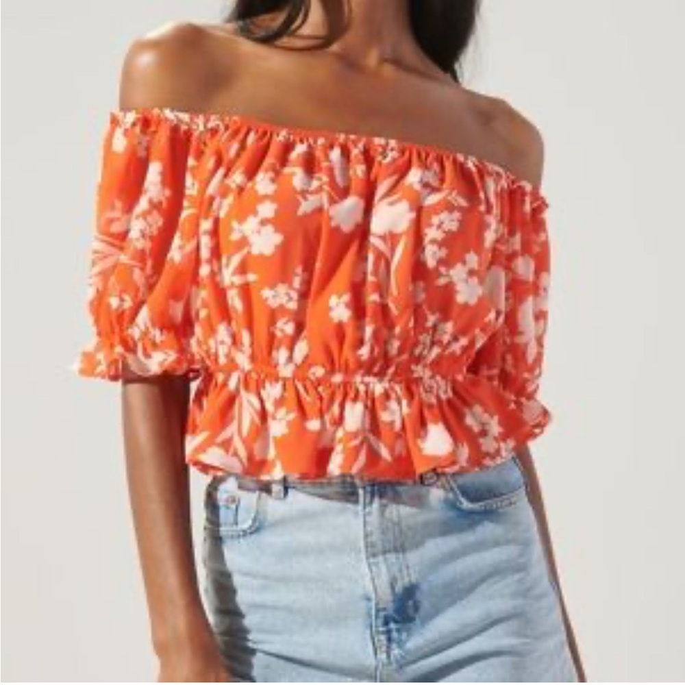SUGARLIPS Orange/Cream Floral Off-Shoulder Short Sleeve Crop Top Sz S